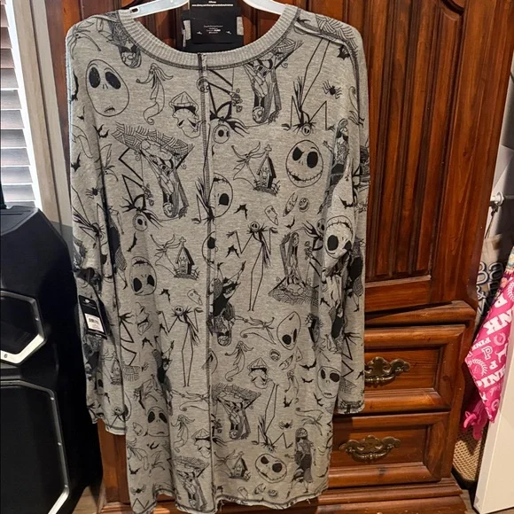 Disney Gray Nightmare Before Christmas Long Sleeve Shirt - Picture 2 of 4